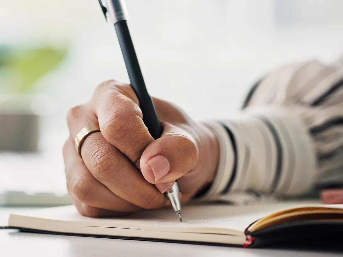 En penna och ett skrivblock