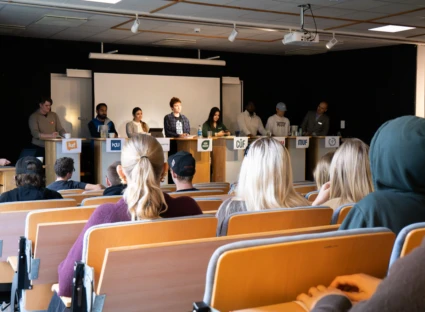 Föreläsningssal med elever